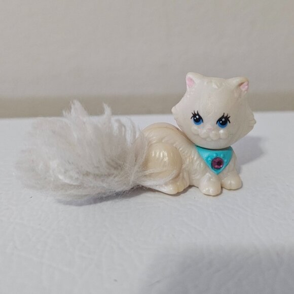 Vintage Kenner Littlest Pet Shop Fluffy Tail Persian Kitty Cat 2.5  1994 White - Picture 1 of 5